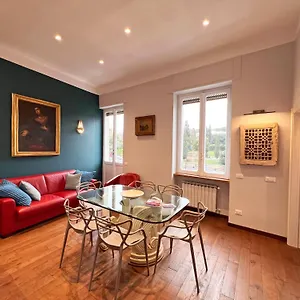 Apartment A Casa Di Lu, Al Colosseo -, Rome