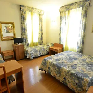 Hotel Tirreno, Rom